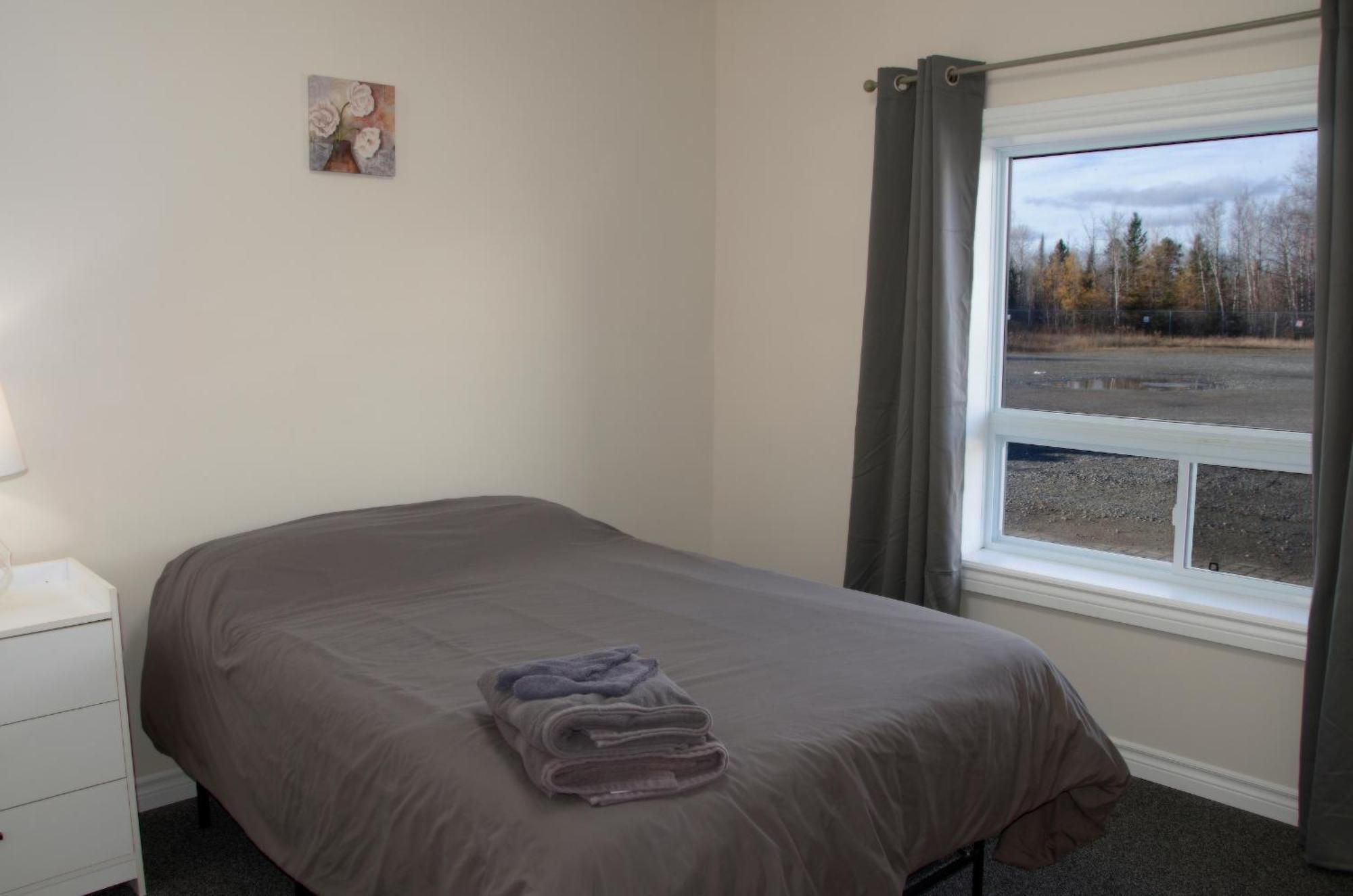 Kirkland Lake Prospectors Inn מראה חיצוני תמונה